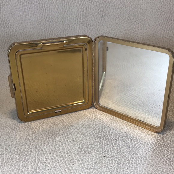 Vintage Belt Buckle Compact Mother of Pearl - Picture 2 of 3